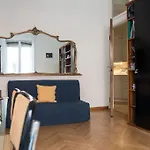 Brera Luxurious Elegant Bright Suite Downtown